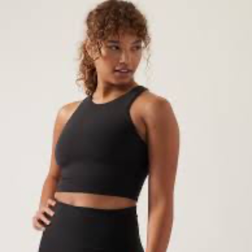 Athleta Conscious Crop Black